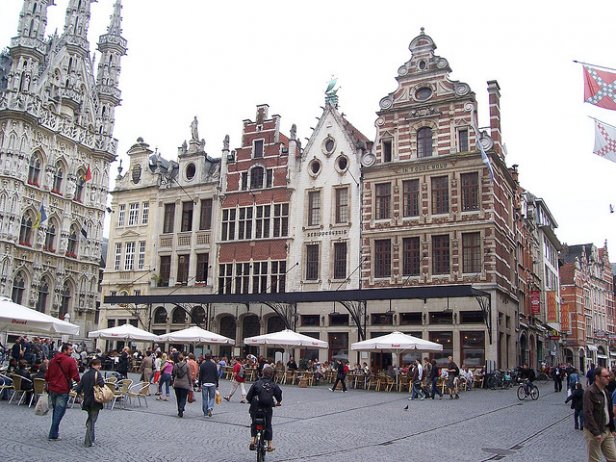 /La plaza Grote Markt